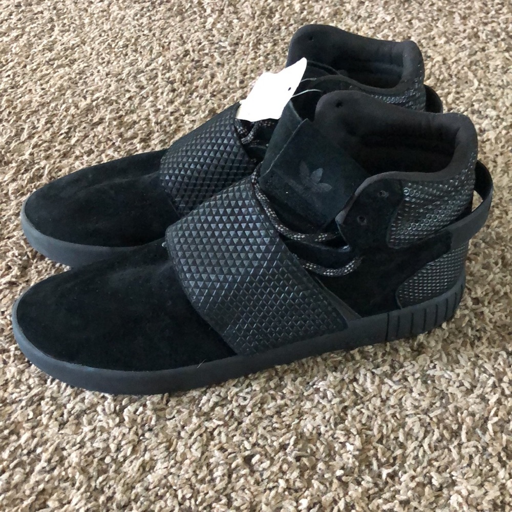 Adidas Tubular shoes